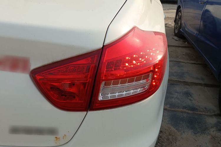 Used Haima M6 2017 1.5T CVT Luxury Model Exterior 2