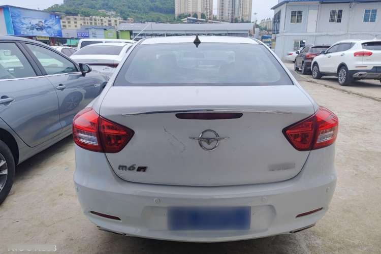Used Haima M6 2017 1.5T CVT Luxury Model Exterior 4