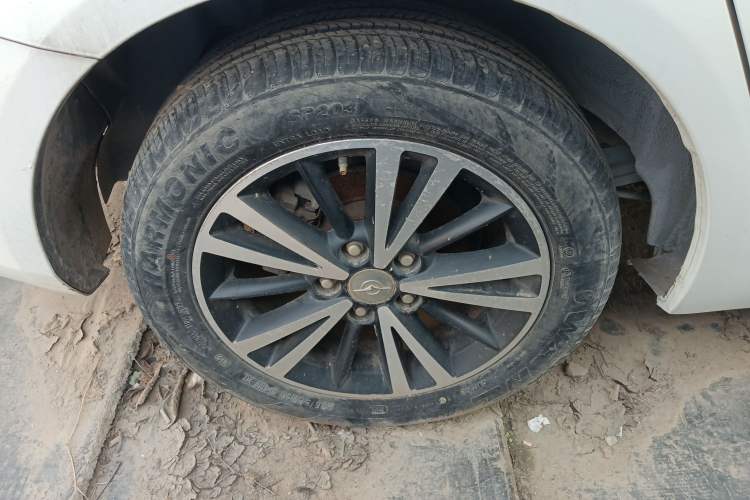 Used Haima M6 2017 1.5T CVT Luxury Model Exterior 4