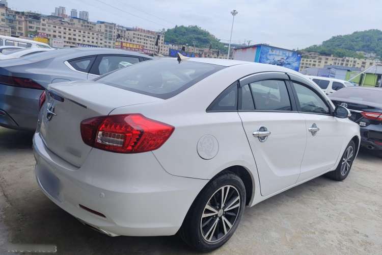 Used Haima M6 2017 1.5T CVT Luxury Model Exterior 5