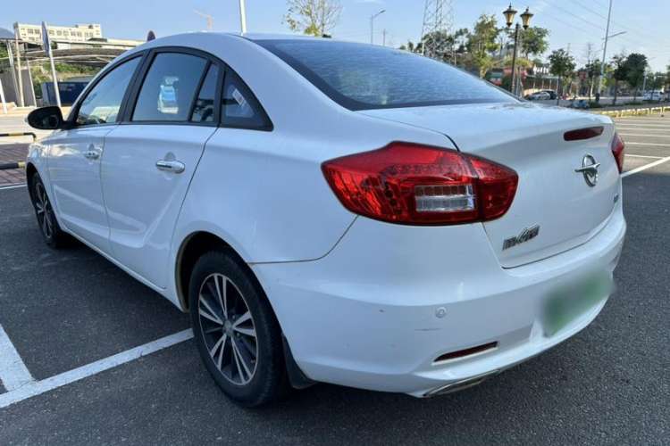 Used Haima M6 2017 1.5T CVT Sporty Premium Model Exterior 6