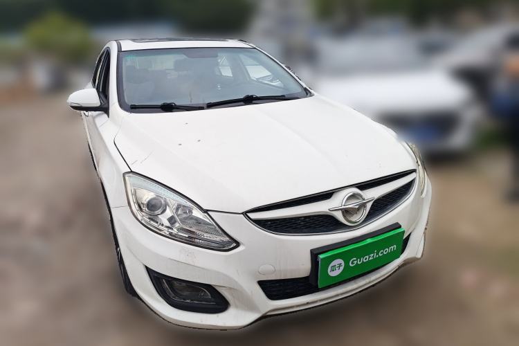 Used Haima M6 2017 1.5T CVT Sporty Premium Model Front Right 45 Deg