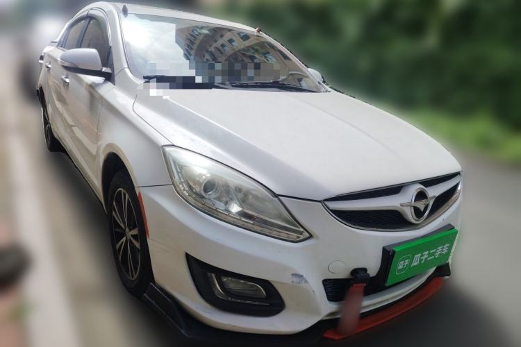 Used Haima M6 2017 1.5T CVT Luxury Model Front Right 45 Deg