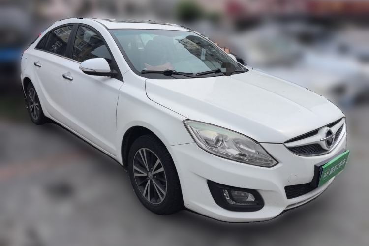Used Haima M6 2017 1.5T CVT Luxury Model Front Right 45 Deg