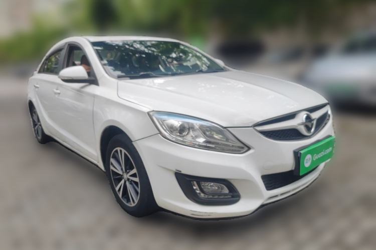 Used Haima M6 2017 1.5T CVT Sporty Premium Model Front Right 45 Deg