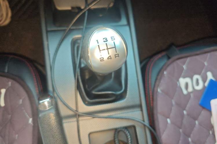 Used Haima M6 2017 1.6L Manual Comfort Model Gear Lever