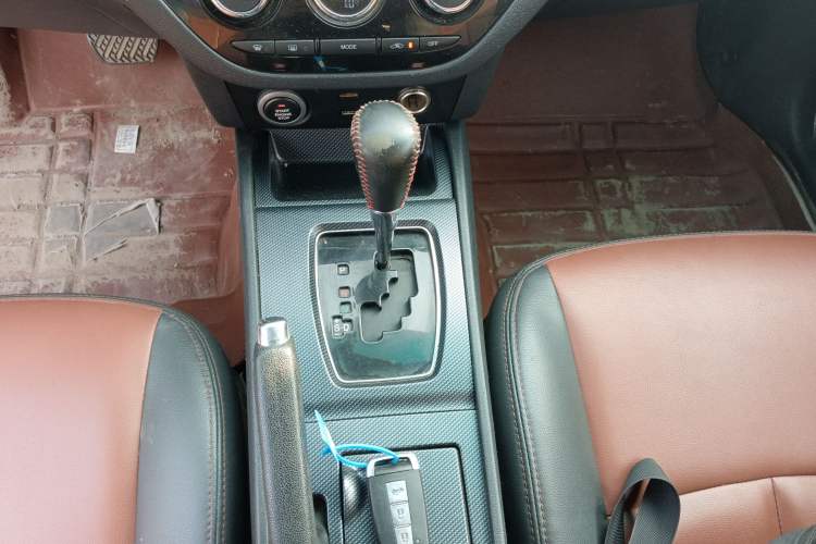 Used Haima M6 2017 1.5T CVT Luxury Model Gear Lever