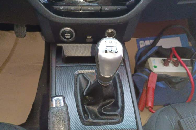 Used Haima M6 2017 1.6L Manual Comfort Model Gear Lever