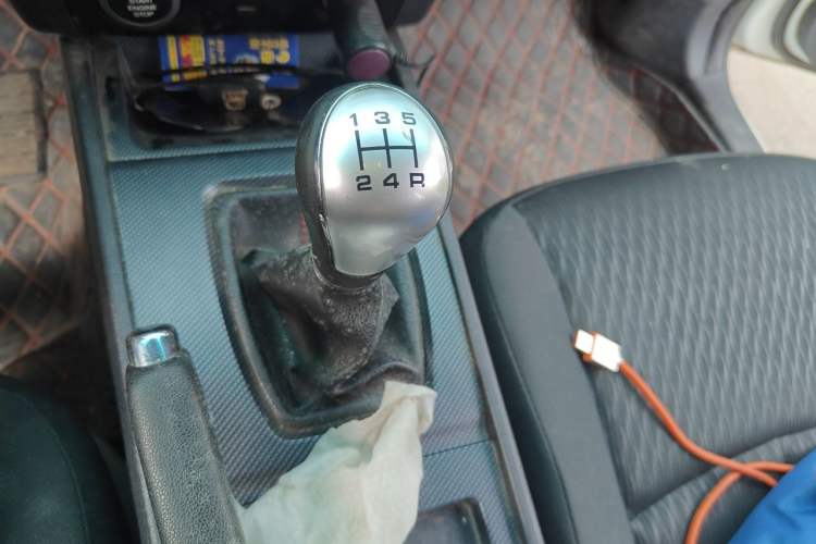 Used Haima M6 2017 1.6L Manual Comfort Model Gear Lever