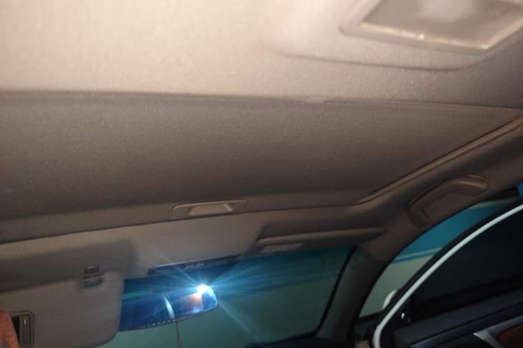 Used Haima M6 2017 1.6L Manual Sport Smart Model Headliner