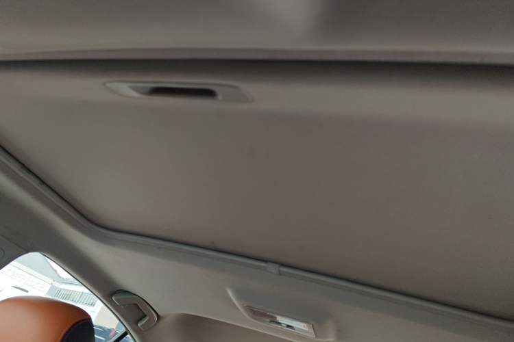 Used Haima M6 2017 1.6L Manual Comfort Model Headliner