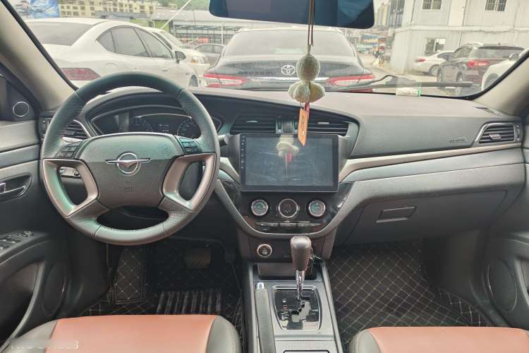 Used Haima M6 2017 1.5T CVT Luxury Model Interior 1