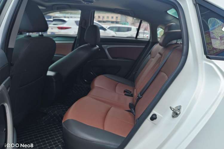 Used Haima M6 2017 1.5T CVT Luxury Model Interior 4