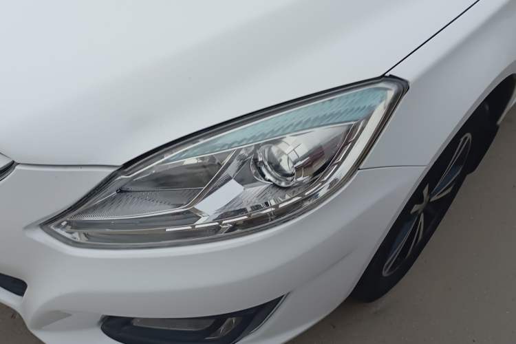 Used Haima M6 2017 1.6L Manual Comfort Model Left Front Headlight