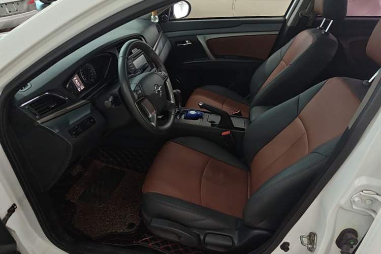 Used Haima M6 2017 1.5T CVT Luxury Model Left Front Seat