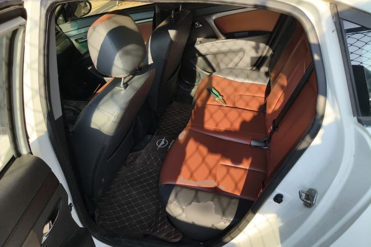 Used Haima M6 2017 1.5T CVT Luxury Model Left Rear Seat