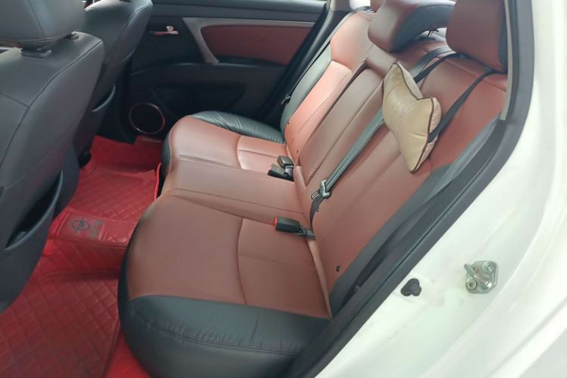 Used Haima M6 2017 1.5T CVT Luxury Model Left Rear Seat