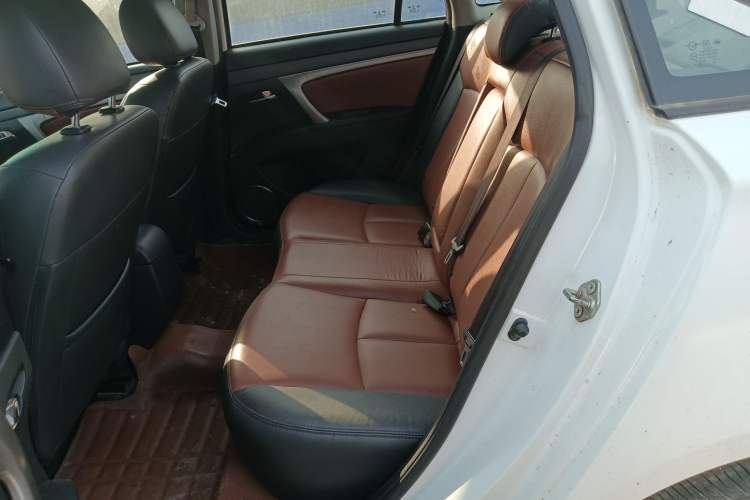 Used Haima M6 2017 1.5T CVT Luxury Model Left Rear Seat