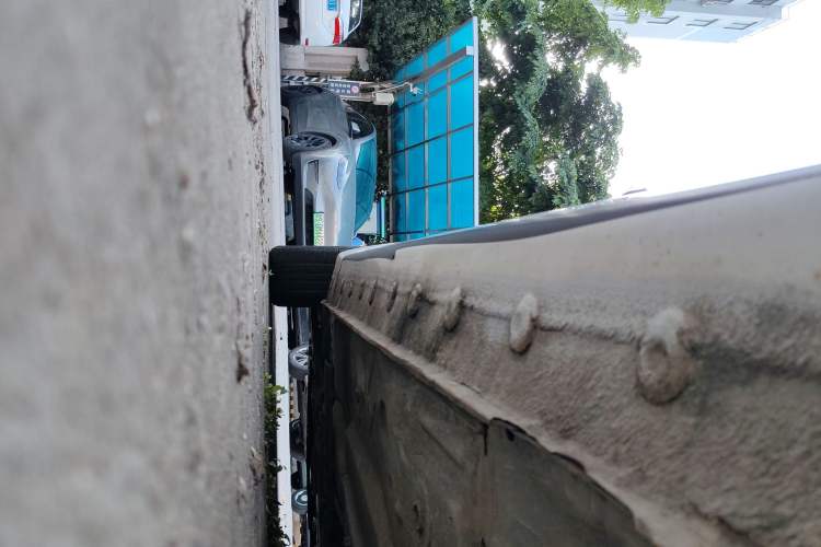 Used Haima M6 2017 1.6L Manual Comfort Model Left Side Sill