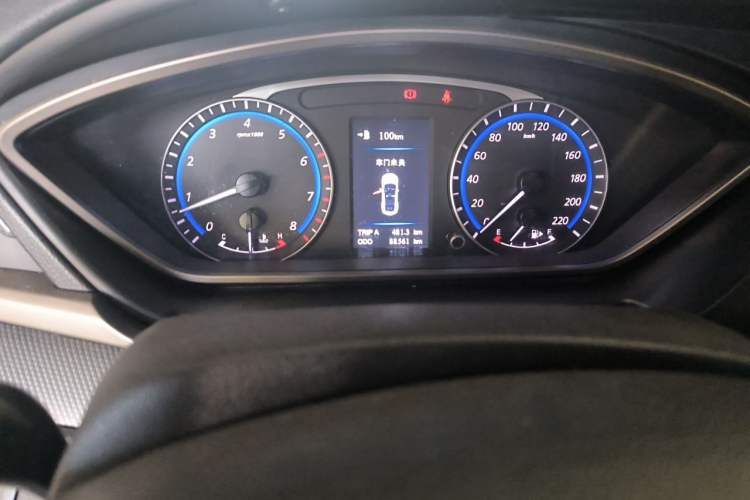 Used Haima M6 2017 1.6L Manual Sport Smart Model Odometer Close Up