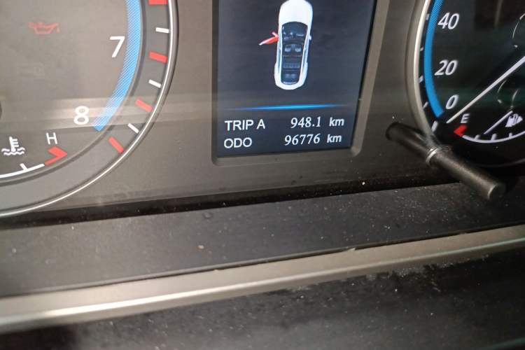 Used Haima M6 2017 1.6L Manual Comfort Model Odometer Close Up