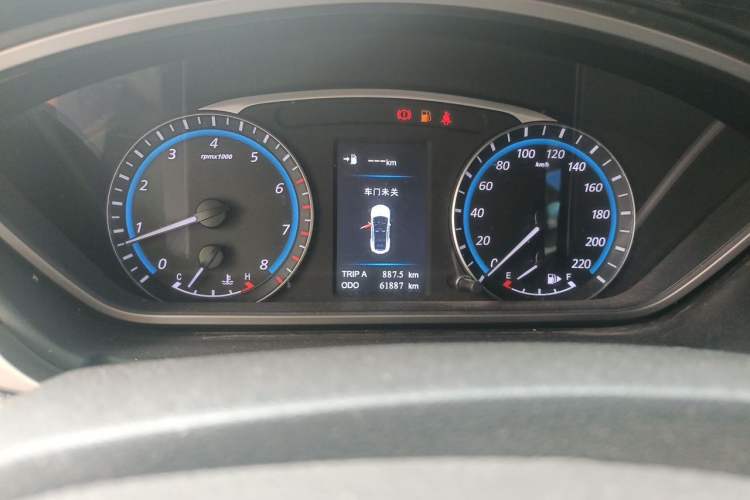 Used Haima M6 2017 1.6L Manual Comfort Model Odometer Close Up