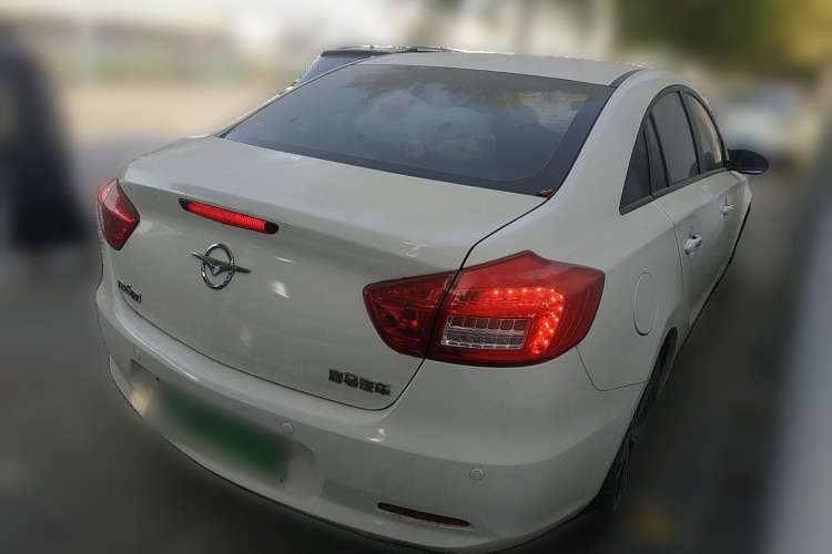 Used Haima M6 2017 1.5T CVT Luxury Model Rear Right 45 Deg