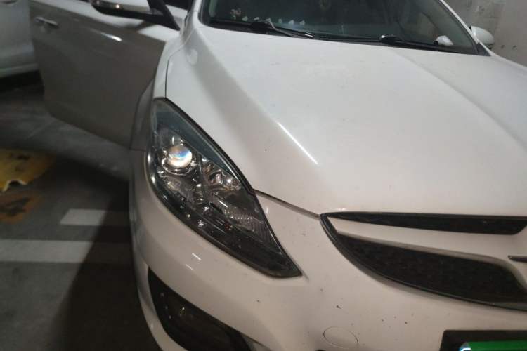 Used Haima M6 2017 1.6L Manual Comfort Model Right Front Headlight