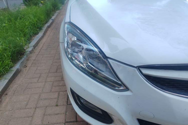 Used Haima M6 2017 1.5T CVT Luxury Model Right Front Headlight