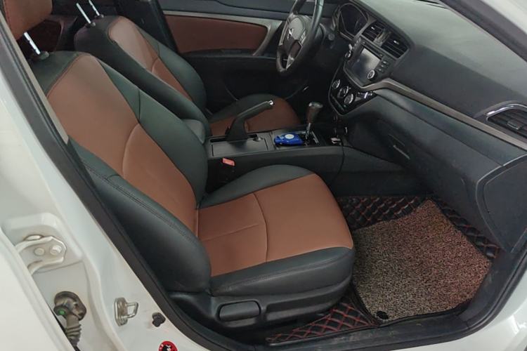 Used Haima M6 2017 1.5T CVT Luxury Model Right Front Seat