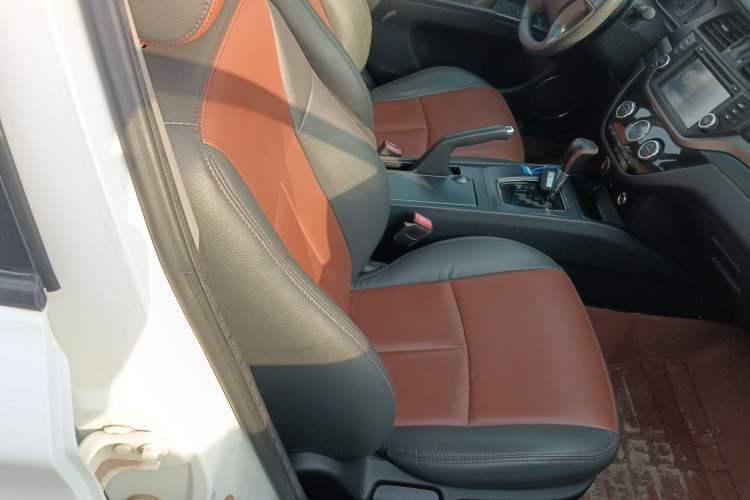 Used Haima M6 2017 1.5T CVT Luxury Model Right Front Seat