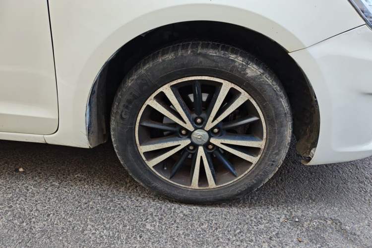 Used Haima M6 2017 1.5T CVT Luxury Model Right Front Wheel Hub