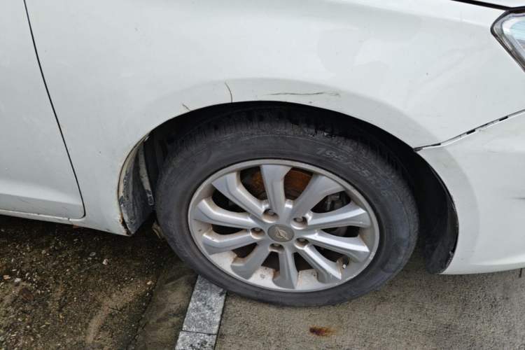 Used Haima M6 2017 1.6L Manual Comfort Model Right Front Wheel Hub