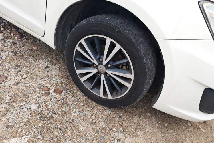 Used Haima M6 2017 1.5T CVT Sporty Premium Model Right Front Wheel Hub