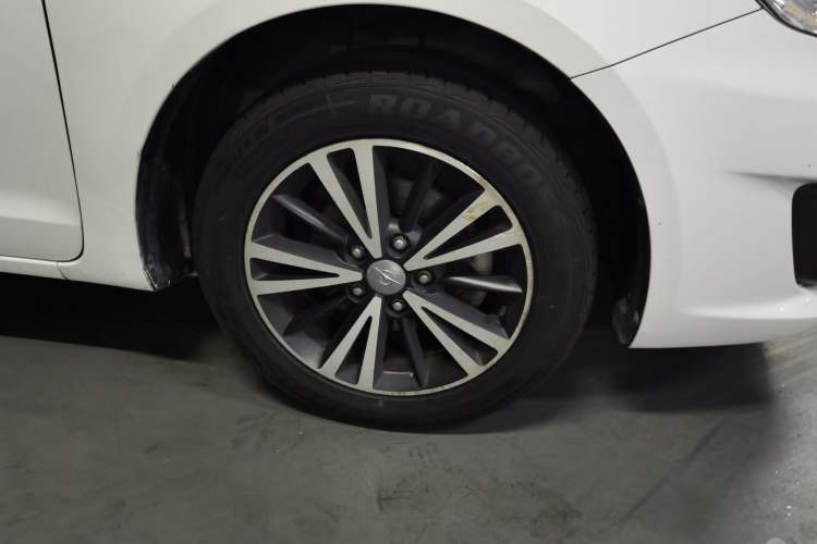 Used Haima M6 2017 1.6L Manual Sport Smart Model Right Front Wheel Hub