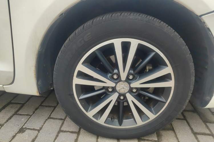 Used Haima M6 2017 1.5T CVT Sporty Premium Model Right Front Wheel Hub