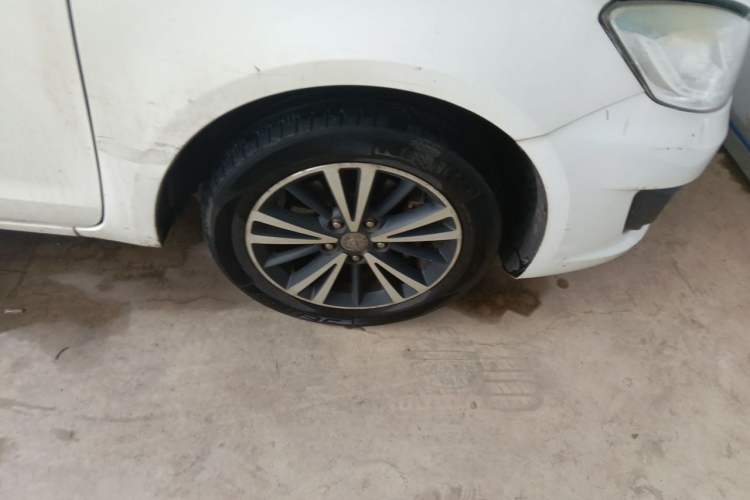 Used Haima M6 2017 1.5T CVT Luxury Model Right Front Wheel Hub