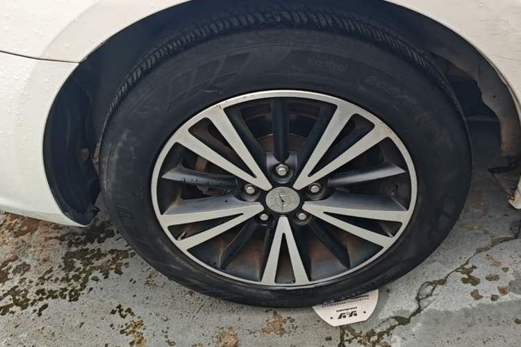 Used Haima M6 2017 1.6L Manual Comfort Model Right Rear Wheel Hub