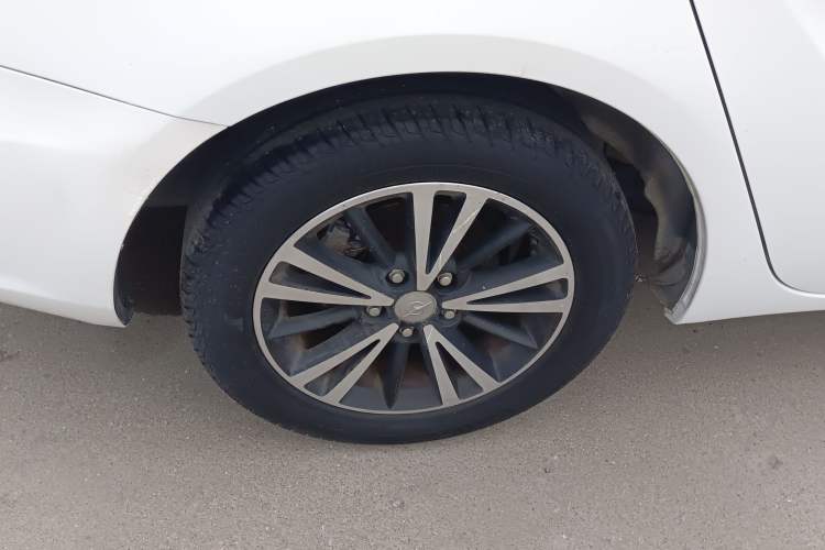 Used Haima M6 2017 1.6L Manual Comfort Model Right Rear Wheel Hub