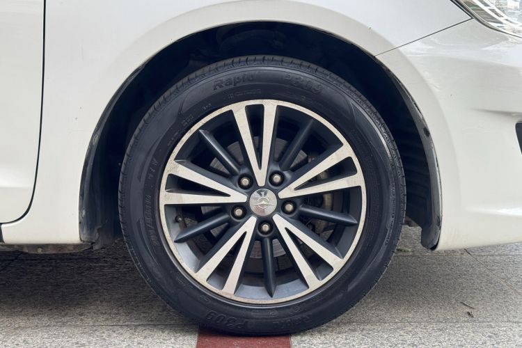 Used Haima M6 2017 1.6L Manual Comfort Model Right Rear Wheel Hub