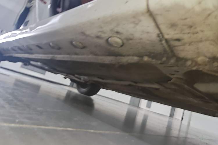 Used Haima M6 2017 1.5T CVT Luxury Model Right Side Sill