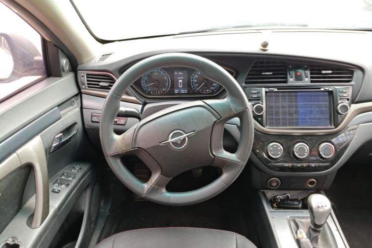 Used Haima M6 2017 1.6L Manual Comfort Model Steering Wheel