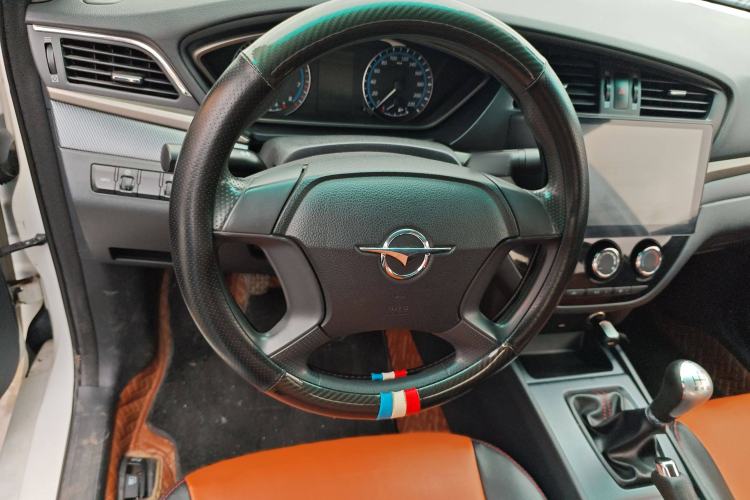 Used Haima M6 2017 1.6L Manual Comfort Model Steering Wheel