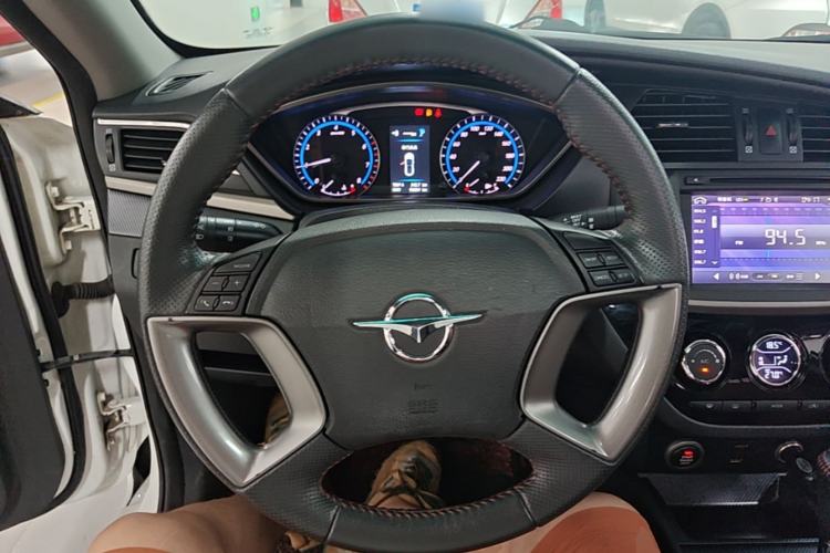 Used Haima M6 2017 1.5T CVT Luxury Model Steering Wheel