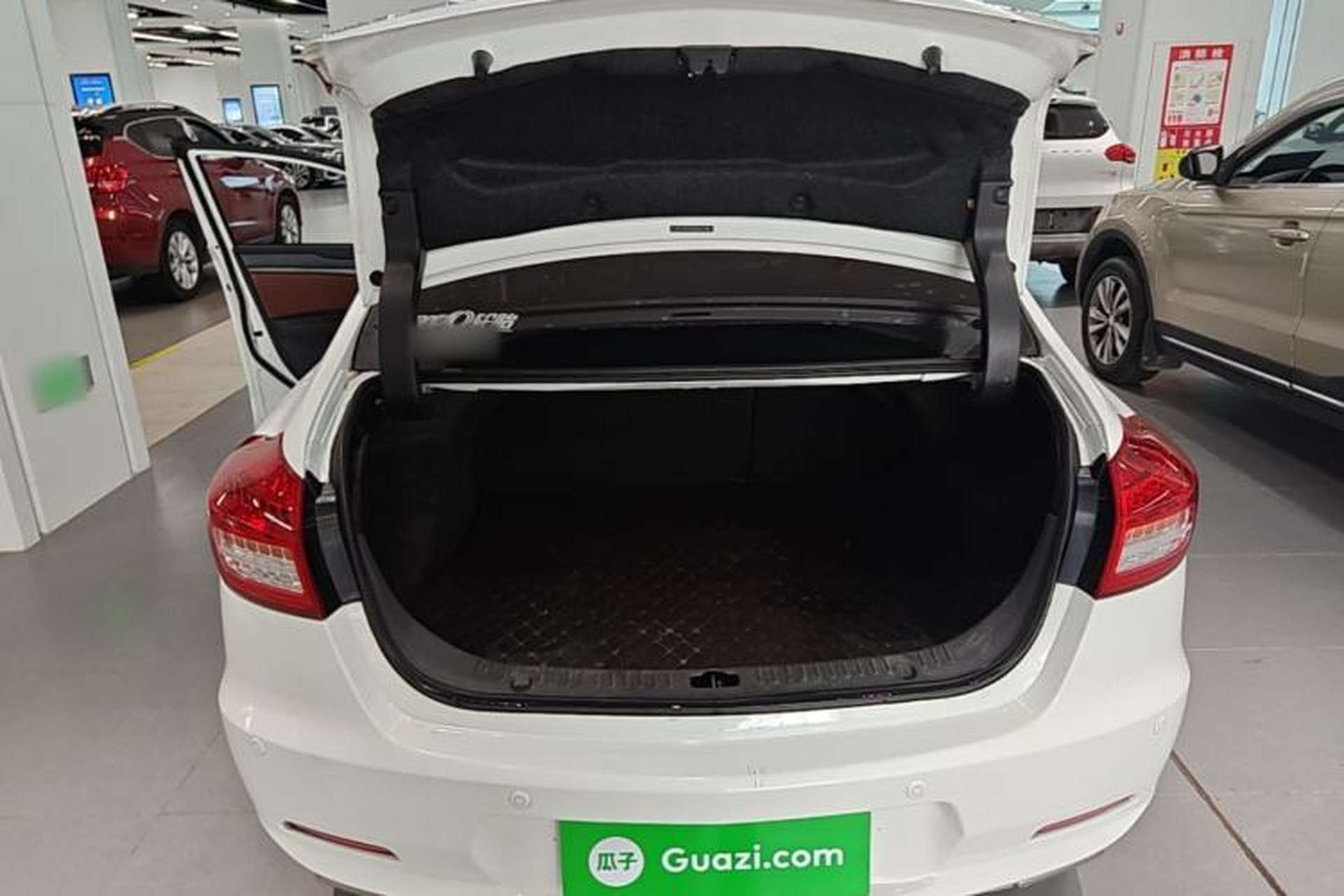 Used Haima M6 2017 1.5T CVT Luxury Model Trunk