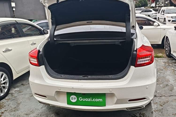 Used Haima M6 2017 1.6L Manual Comfort Model Trunk