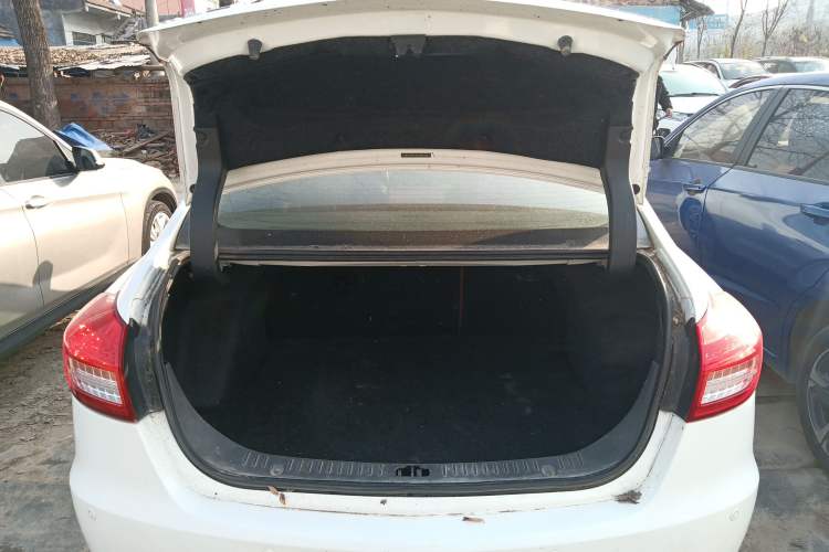Used Haima M6 2017 1.5T CVT Luxury Model Trunk