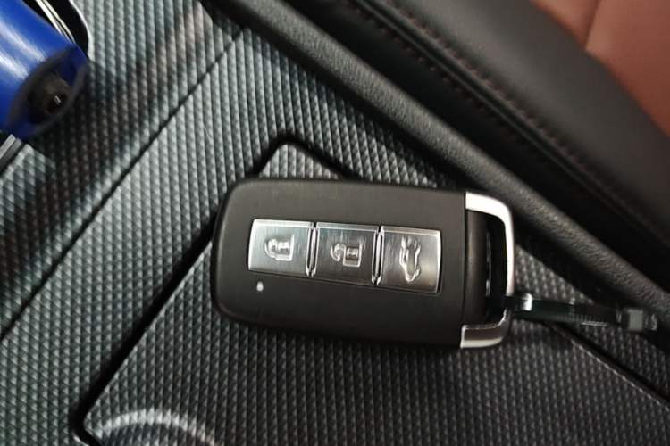 Used Haima M6 2017 1.5T CVT Luxury Model Vehicle Key