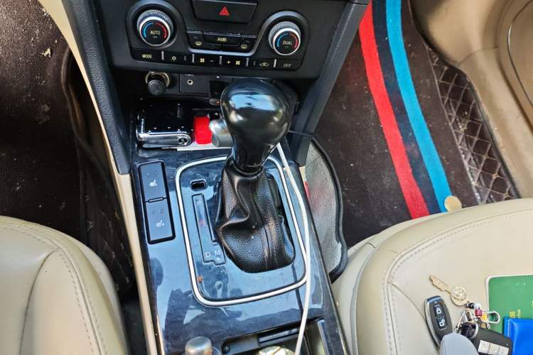 Used Haima M8 2014 2.0L Automatic Luxury Version Gear Lever