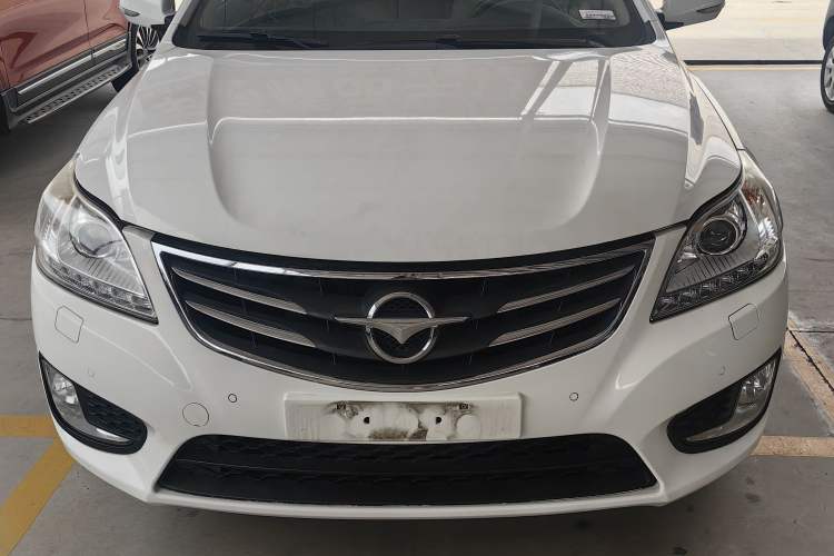 Used Haima M8 2014 2.0L Automatic Luxury Version Exterior 1